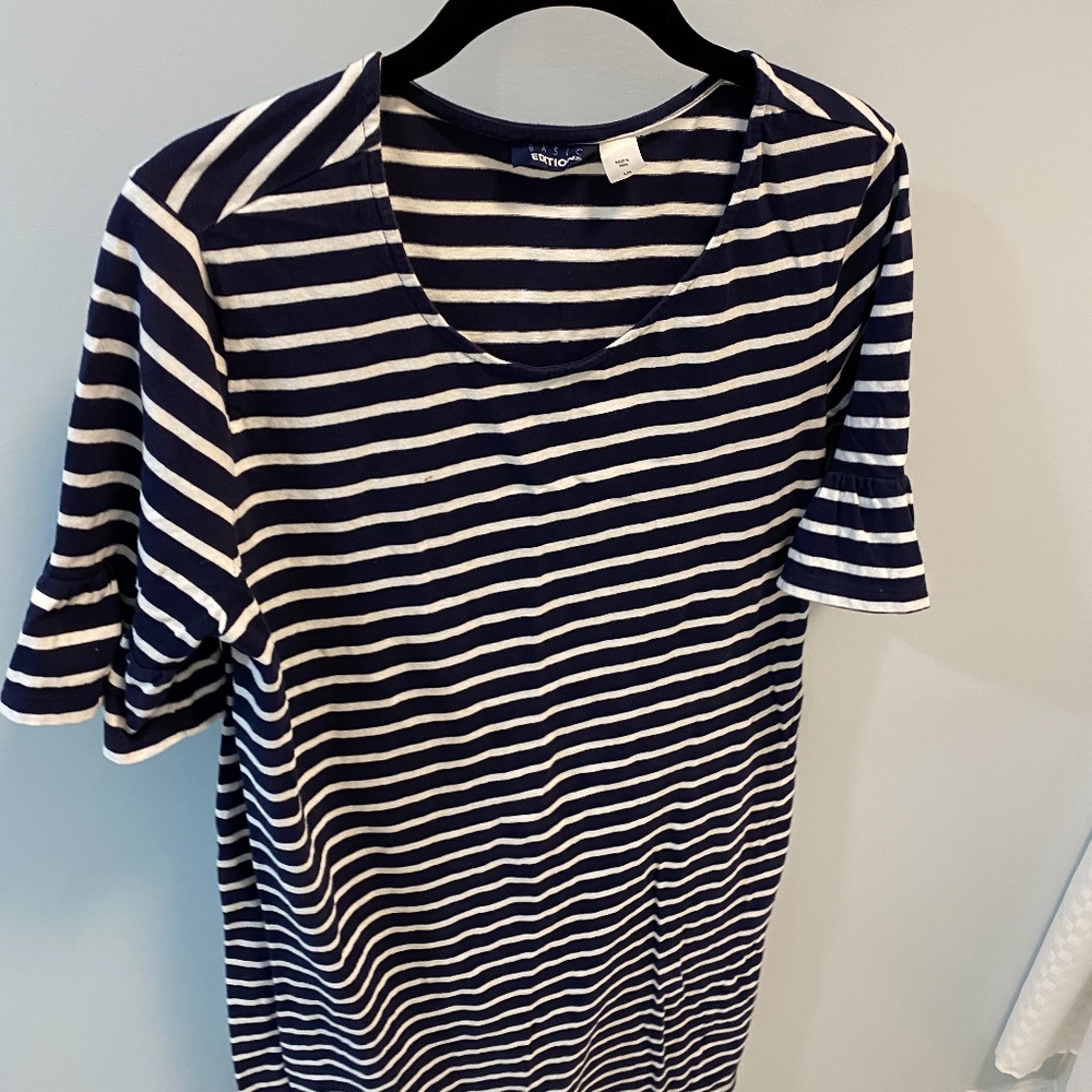 Navy and white flutter dress size L/G